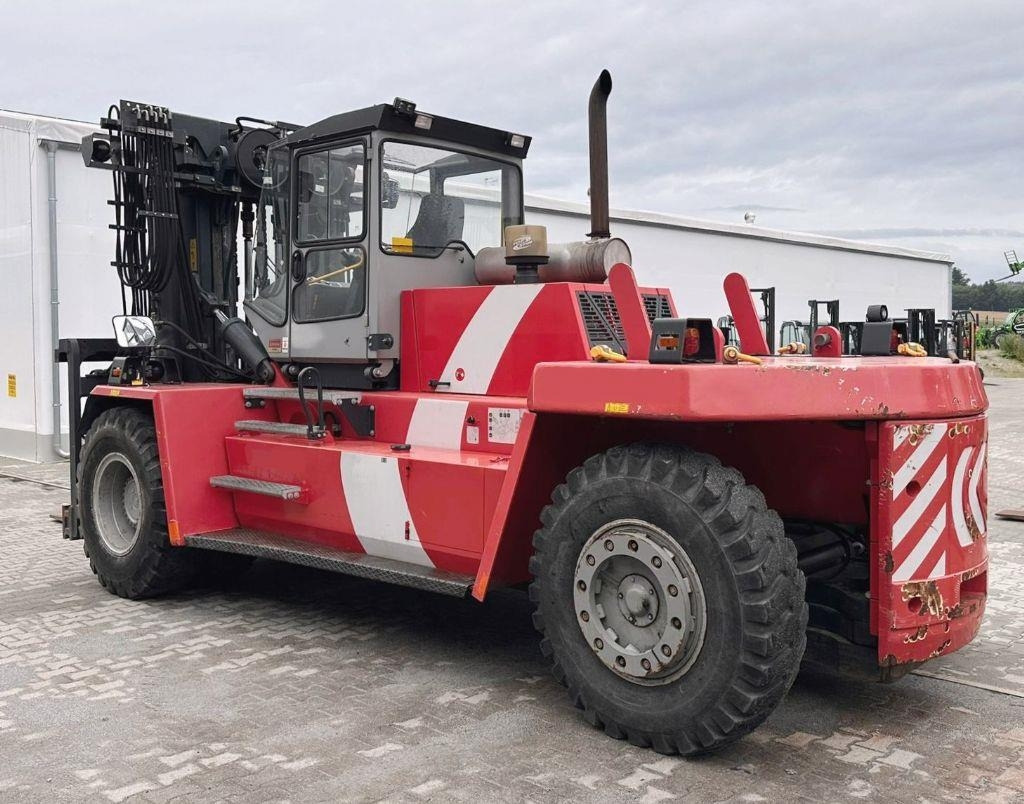 Kalmar DCD250-12LB - Dízel targonca: 2 kép. Kalmar DCD250-12LB - Dízel targonca: 2 kép.
