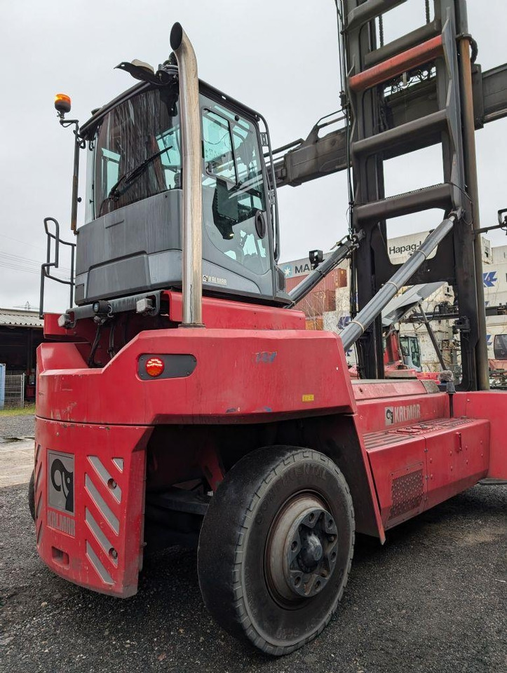 Kalmar DCG100-45ED7 - Konténer targoncá: 5 kép. Kalmar DCG100-45ED7 - Konténer targoncá: 5 kép.