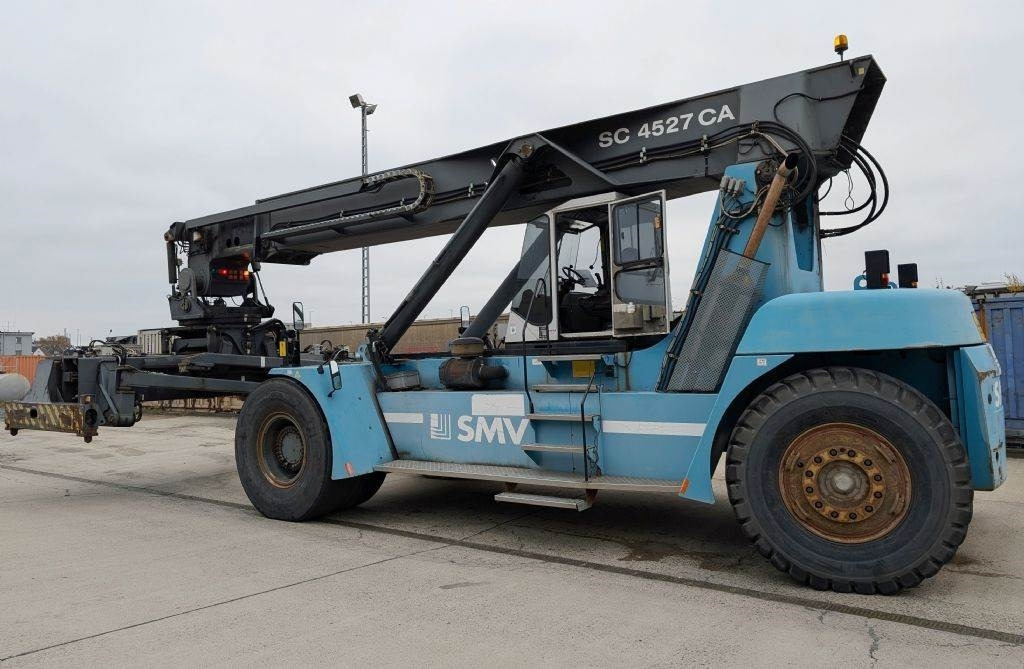 SMV SC4527CA5 - Konténerrakodó: 4 kép. SMV SC4527CA5 - Konténerrakodó: 4 kép.