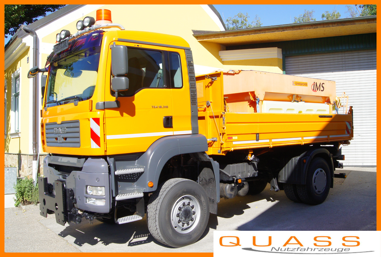 MAN TGA 18.310 BL 4x4/MEILLER/Salzstreuer/Winterdienst - Hóeltakarító gép: 1 kép. MAN TGA 18.310 BL 4x4/MEILLER/Salzstreuer/Winterdienst - Hóeltakarító gép: 1 kép.