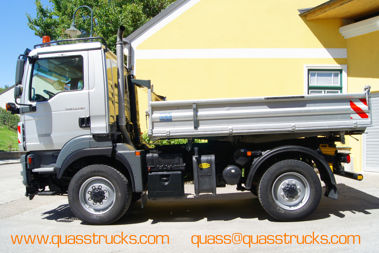 MAN TGM 13.290/4x4/TÜV/Euro 5/einzelbereift/Winterdienst - Billenőplatós teherautó: 2 kép. MAN TGM 13.290/4x4/TÜV/Euro 5/einzelbereift/Winterdienst - Billenőplatós teherautó: 2 kép.