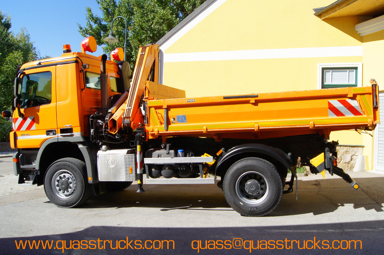 MERCEDES-BENZ ACTROS 1836 /4x4/TÜV/FASSI 110/MEILLER/Winterdienst/Wechselsystem - Billenőplatós teherautó, Darus autó: 2 kép. MERCEDES-BENZ ACTROS 1836 /4x4/TÜV/FASSI 110/MEILLER/Winterdienst/Wechselsystem - Billenőplatós teherautó, Darus autó: 2 kép.