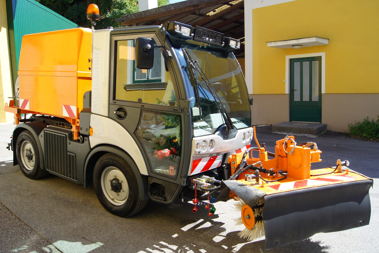 MULTICAR TREMO X56 Carrier CS/4x4/Euro 5/Besen/Wasserfass - Billenőplatós kisteherautó: 5 kép. MULTICAR TREMO X56 Carrier CS/4x4/Euro 5/Besen/Wasserfass - Billenőplatós kisteherautó: 5 kép.