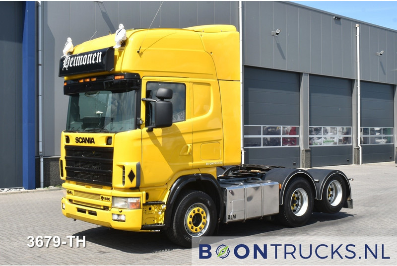 Scania 164 580 V8 6x2 | MANUAL * RETARDER * OPEN EXHAUST * BOOGIE 10 WHEELS - Nyergesvontató: 1 kép. Scania 164 580 V8 6x2 | MANUAL * RETARDER * OPEN EXHAUST * BOOGIE 10 WHEELS - Nyergesvontató: 1 kép.