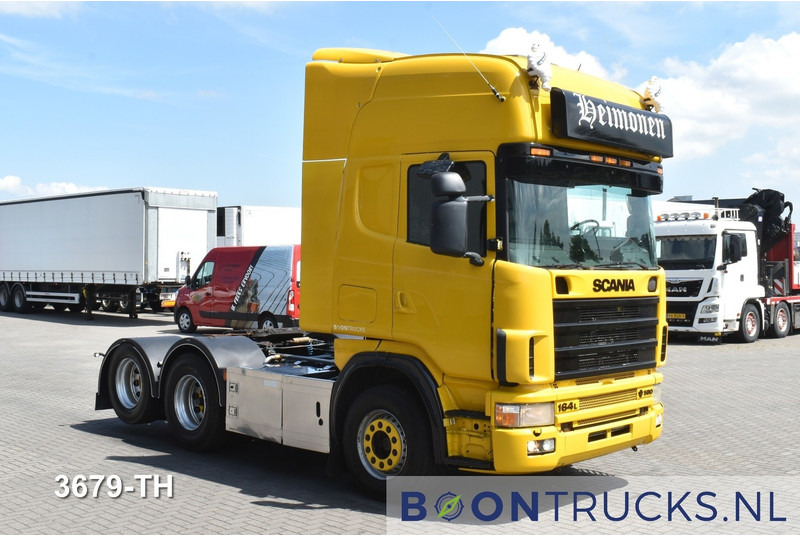 Scania 164 580 V8 6x2 | MANUAL * RETARDER * OPEN EXHAUST * BOOGIE 10 WHEELS - Nyergesvontató: 3 kép. Scania 164 580 V8 6x2 | MANUAL * RETARDER * OPEN EXHAUST * BOOGIE 10 WHEELS - Nyergesvontató: 3 kép.