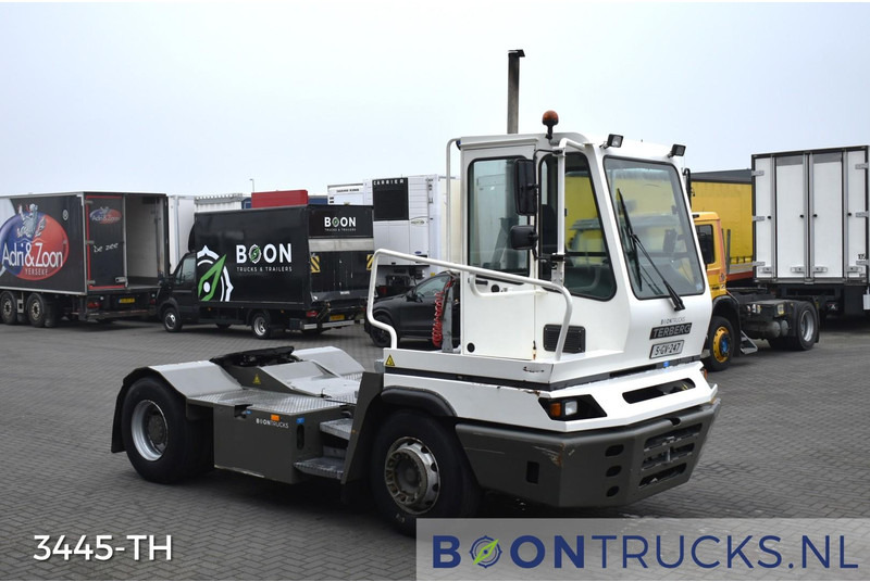 Terberg YT222 4x2 | TERMINAL TRUCK * NL KENTEKEN - Terminál targoncá: 2 kép. Terberg YT222 4x2 | TERMINAL TRUCK * NL KENTEKEN - Terminál targoncá: 2 kép.