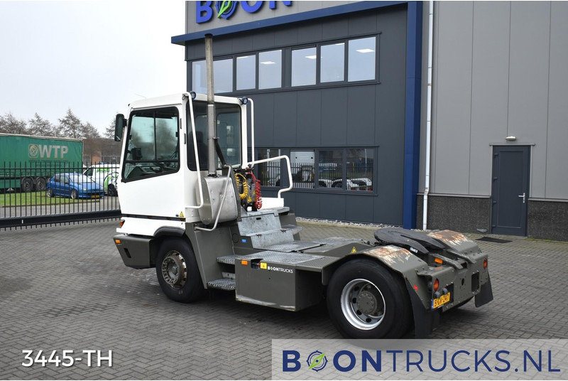 Terberg YT222 4x2 | TERMINAL TRUCK * NL KENTEKEN - Terminál targoncá: 3 kép. Terberg YT222 4x2 | TERMINAL TRUCK * NL KENTEKEN - Terminál targoncá: 3 kép.