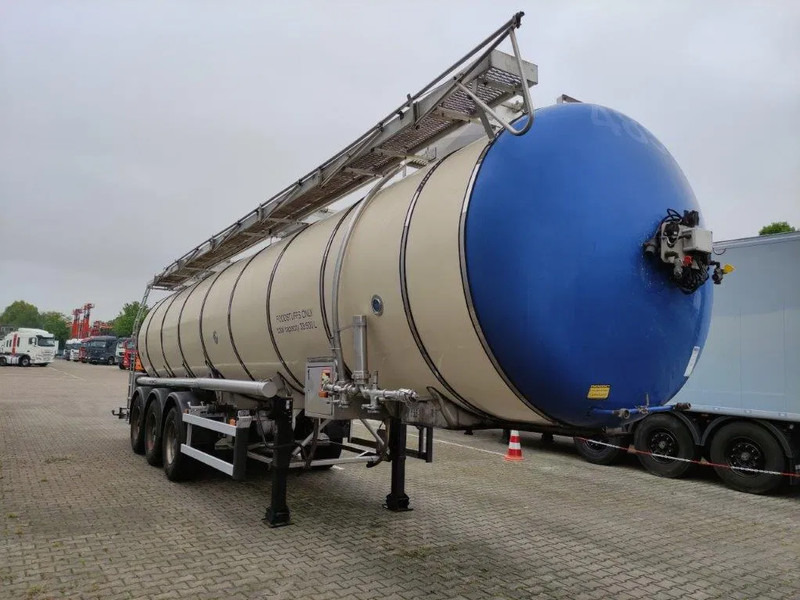 Feldbinder 33500 liter 3 kamer tankoplegger met Unibloc electric pomp - Tartályos félpótkocsi: 5 kép. Feldbinder 33500 liter 3 kamer tankoplegger met Unibloc electric pomp - Tartályos félpótkocsi: 5 kép.