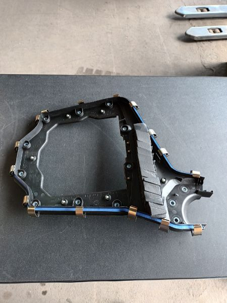 DAF COVER 2135603 - Alkatrész - Teherautó: 2 kép. DAF COVER 2135603 - Alkatrész - Teherautó: 2 kép.