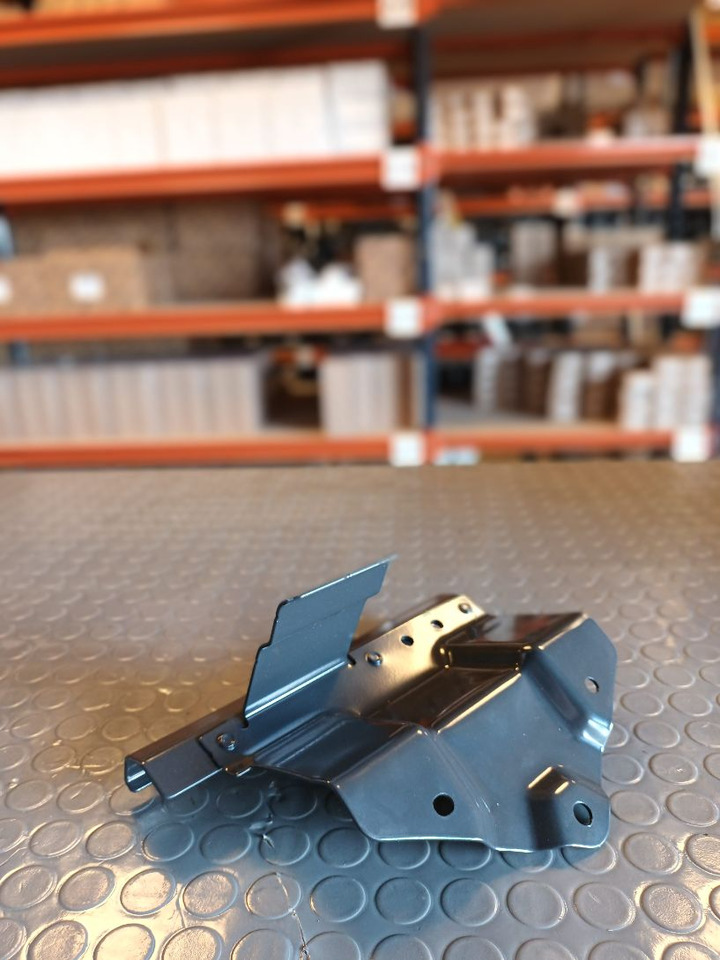 SCANIA BRACKET - 1873215 - Keret/ Alváz - Teherautó: 1 kép. SCANIA BRACKET - 1873215 - Keret/ Alváz - Teherautó: 1 kép.