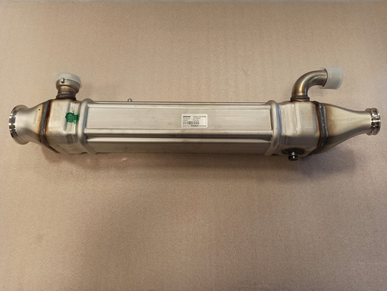 SCANIA EGR COOLER - 2223218 - EGR hűtő - Teherautó: 1 kép. SCANIA EGR COOLER - 2223218 - EGR hűtő - Teherautó: 1 kép.