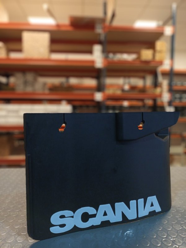 SCANIA MUDFLAP RH - 1361764 - Sárvédő - Teherautó: 1 kép. SCANIA MUDFLAP RH - 1361764 - Sárvédő - Teherautó: 1 kép.