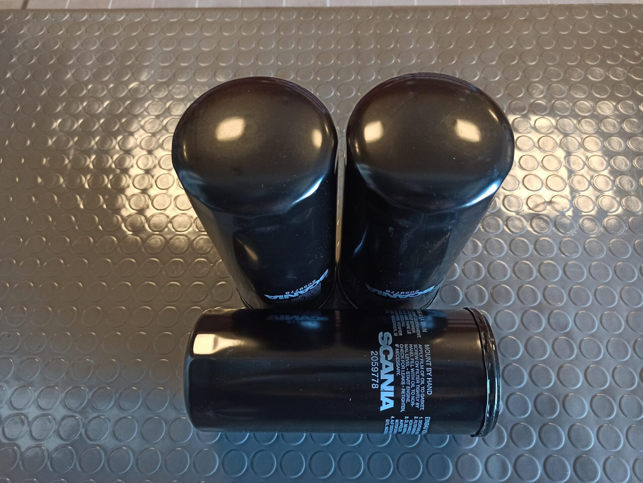 SCANIA OIL FILTER - 2059778 - Olajszűrő - Teherautó: 1 kép. SCANIA OIL FILTER - 2059778 - Olajszűrő - Teherautó: 1 kép.