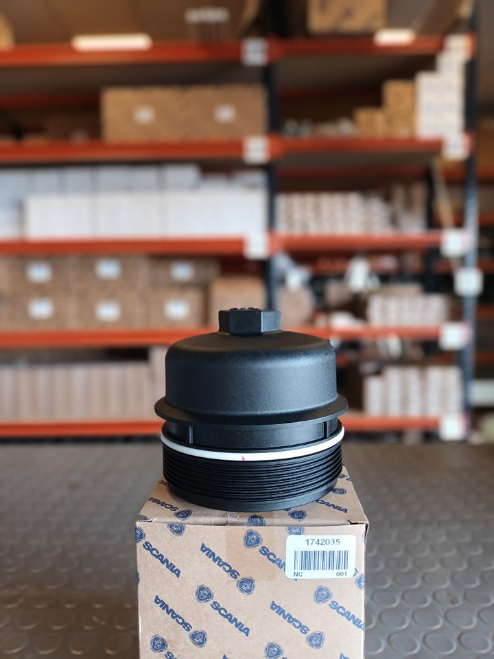 SCANIA OIL FILTER COVER - 1742035 - Olajszűrő - Teherautó: 1 kép. SCANIA OIL FILTER COVER - 1742035 - Olajszűrő - Teherautó: 1 kép.