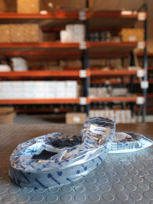 SCANIA POLY V BELT 2543309 - Szíj - Teherautó: 1 kép. SCANIA POLY V BELT 2543309 - Szíj - Teherautó: 1 kép.