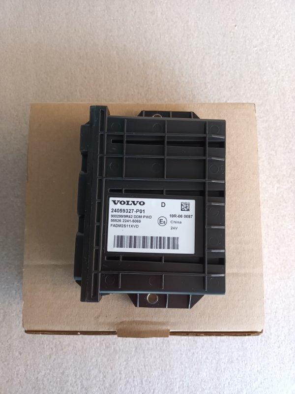 VOLVO CONTROL UNIT - 24059327 - ECU - Teherautó: 1 kép. VOLVO CONTROL UNIT - 24059327 - ECU - Teherautó: 1 kép.