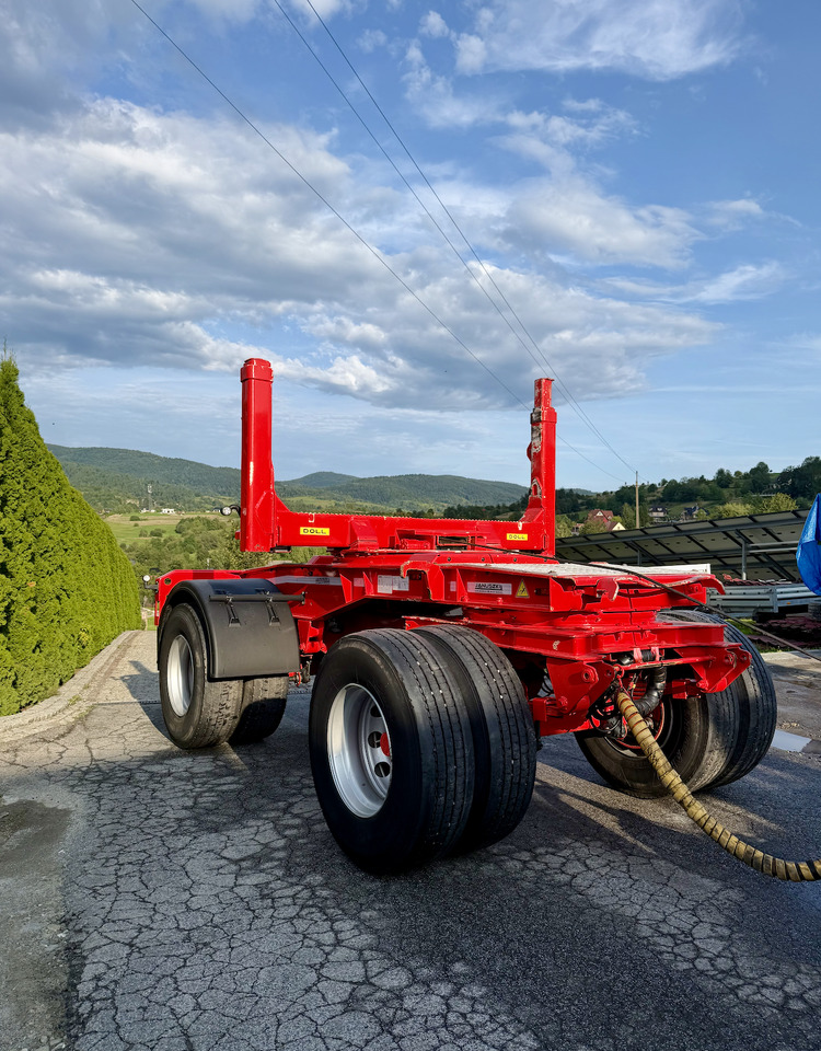 DOLL MK4 - Rönkszállító pótkocsi: 1 kép. DOLL MK4 - Rönkszállító pótkocsi: 1 kép.