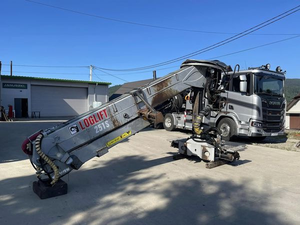 Loglift 251S - Rakodódaru: 2 kép. Loglift 251S - Rakodódaru: 2 kép.