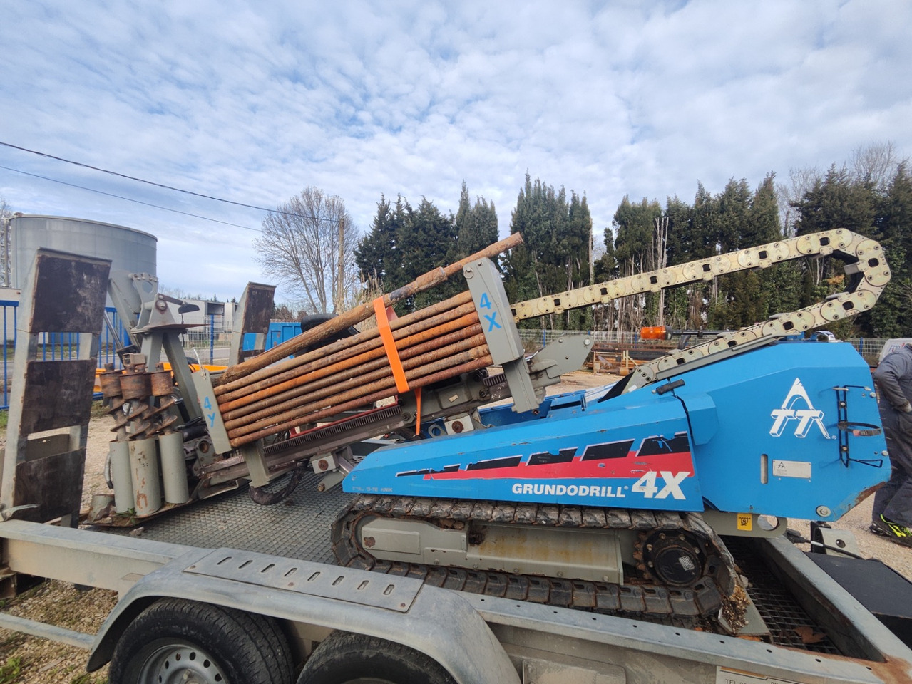 Tracto-Technik 4X - Irányított fúrógép: 2 kép. Tracto-Technik 4X - Irányított fúrógép: 2 kép.