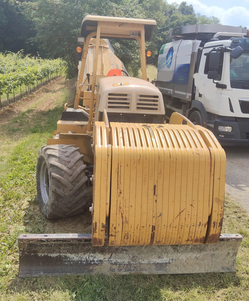 VERMEER RTX1250 - Árokásó: 4 kép. VERMEER RTX1250 - Árokásó: 4 kép.