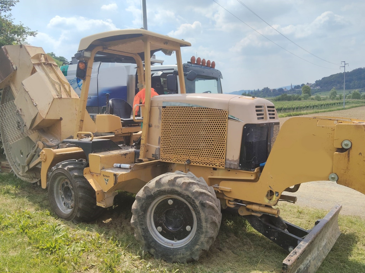 VERMEER RTX1250 - Árokásó: 5 kép. VERMEER RTX1250 - Árokásó: 5 kép.