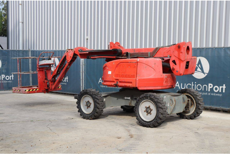 ATN Zebra 12 - Személyemelő: 4 kép. ATN Zebra 12 - Személyemelő: 4 kép.