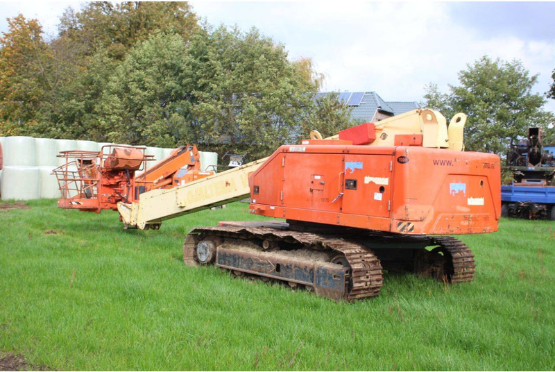 Aichi SR18A - Teleszkópos emelő: 3 kép. Aichi SR18A - Teleszkópos emelő: 3 kép.