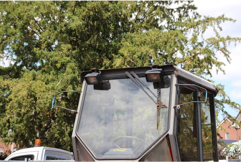 Gumikerekes homlokrakodó Atlas 86E: 11 kép.