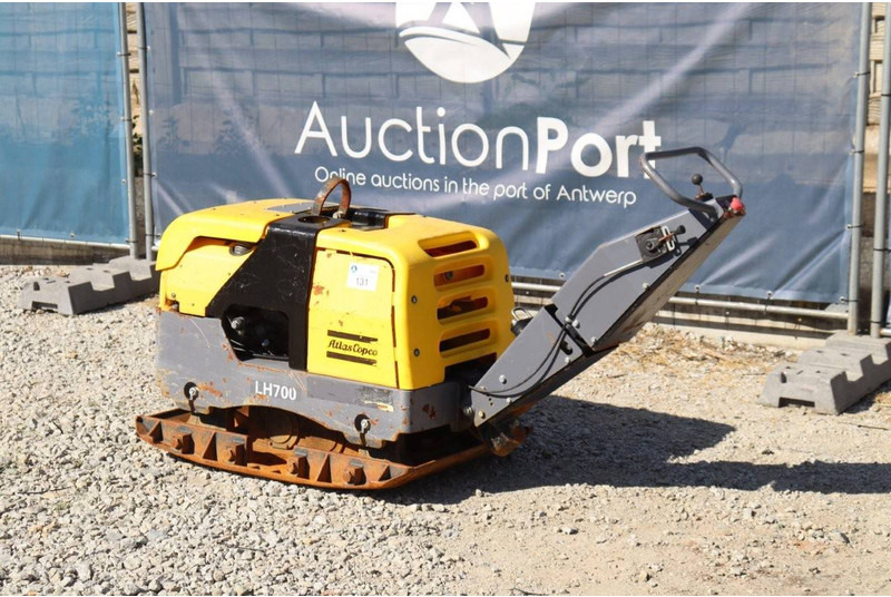Atlas-Copco LH700 - Talajtömörítő: 3 kép. Atlas-Copco LH700 - Talajtömörítő: 3 kép.