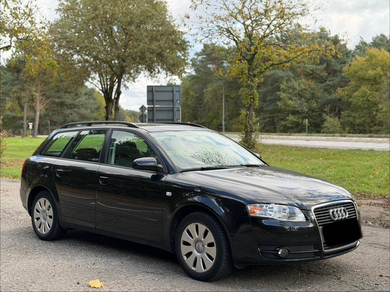 Audi A4 Avant 1.9 TDI - Szedán: 4 kép. Audi A4 Avant 1.9 TDI - Szedán: 4 kép.