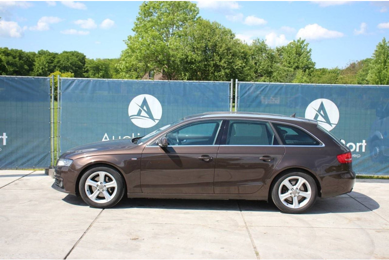Audi A4 Pro Line S - Autó: 2 kép. Audi A4 Pro Line S - Autó: 2 kép.