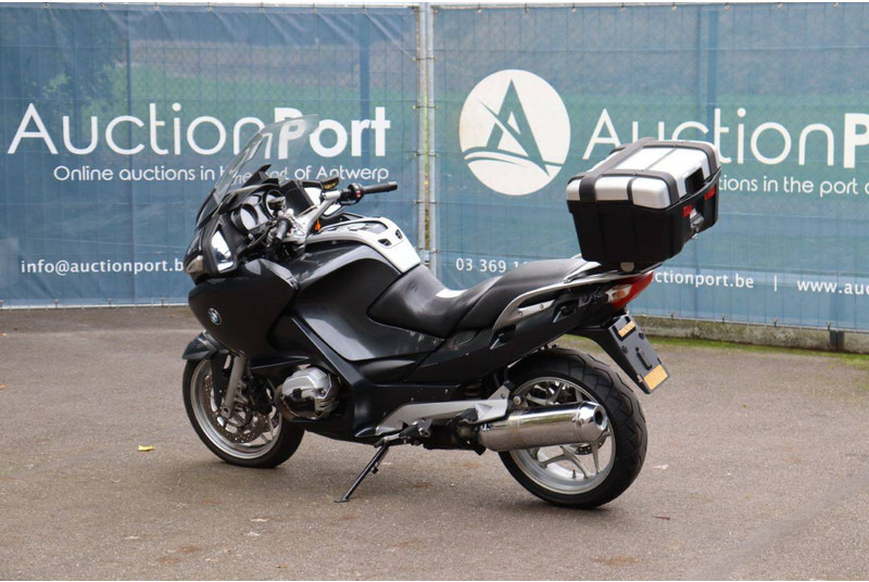 BMW R1200RT - Motorkerékpár: 3 kép. BMW R1200RT - Motorkerékpár: 3 kép.