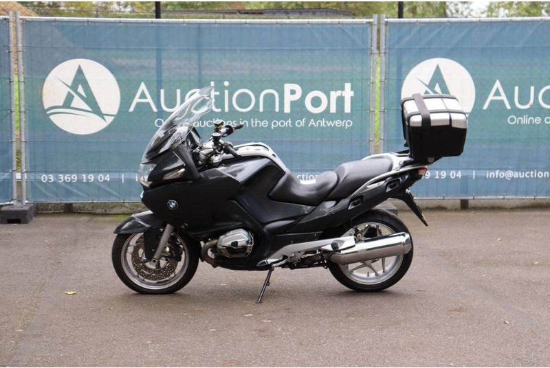 BMW R1200RT - Motorkerékpár: 1 kép. BMW R1200RT - Motorkerékpár: 1 kép.