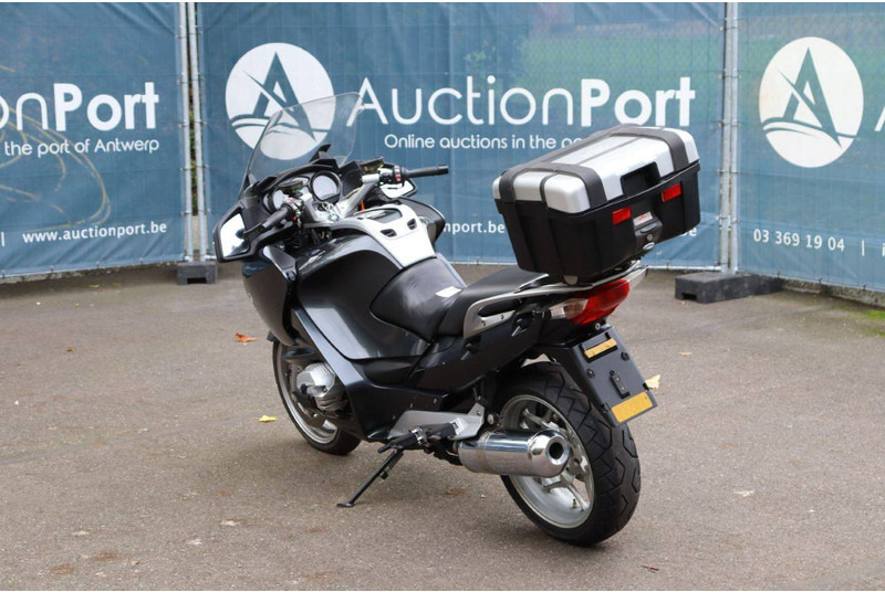 BMW R1200RT - Motorkerékpár: 4 kép. BMW R1200RT - Motorkerékpár: 4 kép.