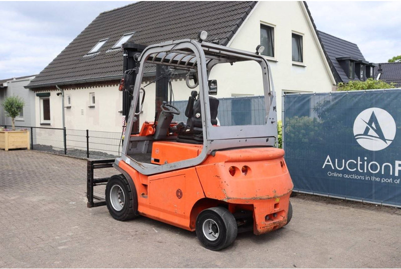 BT C4E500V - Elektromos targonca: 4 kép. BT C4E500V - Elektromos targonca: 4 kép.