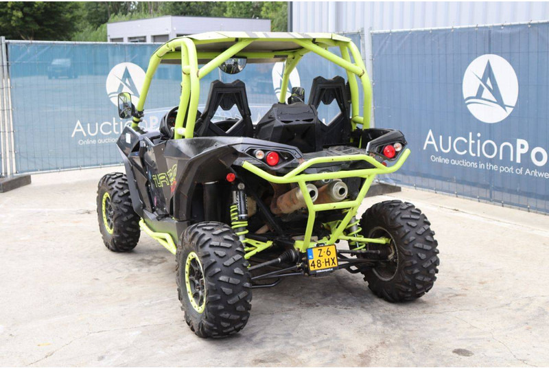 CAN AM Maverick 1000 Turbo - Golfkocsi: 4 kép. CAN AM Maverick 1000 Turbo - Golfkocsi: 4 kép.