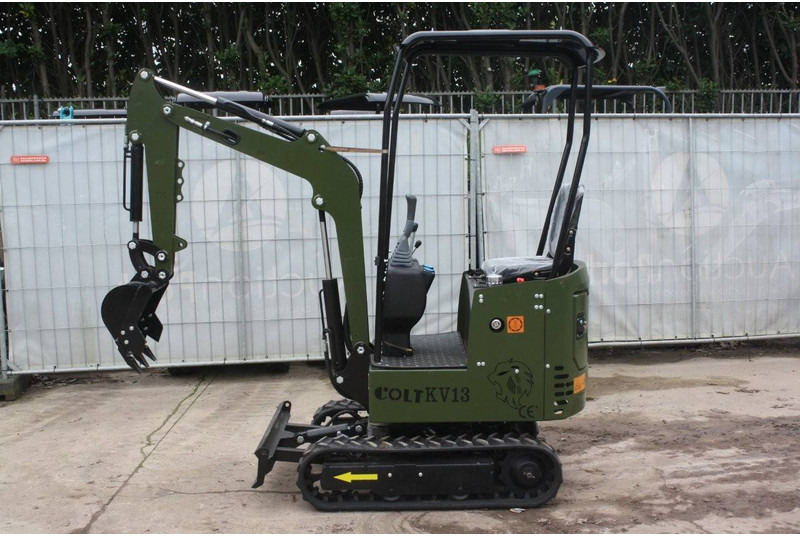 COLT KV13 - Minikotró: 1 kép. COLT KV13 - Minikotró: 1 kép.