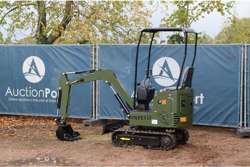 COLT KV13 - Minikotró: 3 kép. COLT KV13 - Minikotró: 3 kép.