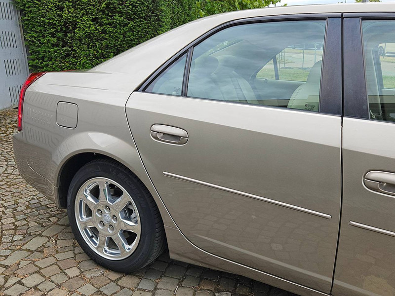 Cadillac CTS (gen I) 3.2 V6 - Szedán: 5 kép. Cadillac CTS (gen I) 3.2 V6 - Szedán: 5 kép.