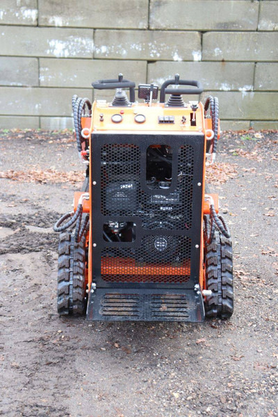 Captok 36C - Lánctalpas homlokrakodó: 5 kép. Captok 36C - Lánctalpas homlokrakodó: 5 kép.