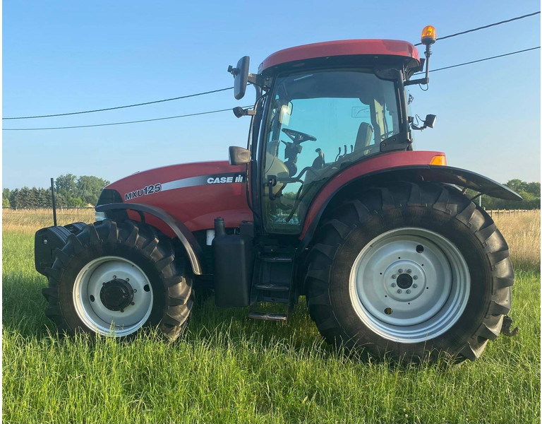Case IH MXU125 - Traktor: 1 kép. Case IH MXU125 - Traktor: 1 kép.