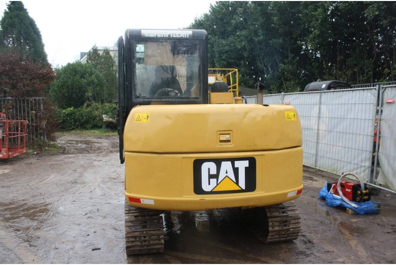 Caterpillar 306 - Lánctalpas kotró: 5 kép. Caterpillar 306 - Lánctalpas kotró: 5 kép.