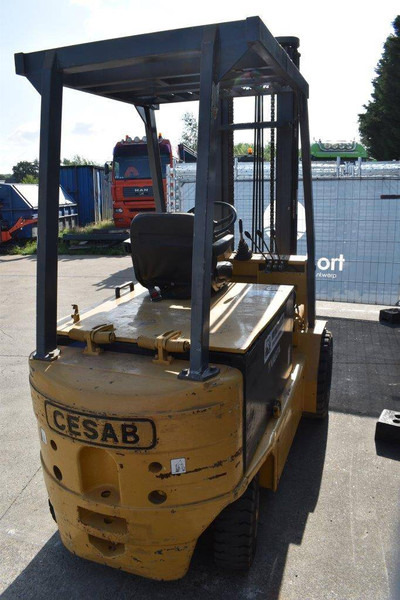 Cesab ECO/M40 - Elektromos targonca: 5 kép. Cesab ECO/M40 - Elektromos targonca: 5 kép.