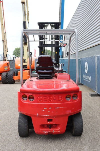 Cesab MAK 500 - Elektromos targonca: 4 kép. Cesab MAK 500 - Elektromos targonca: 4 kép.