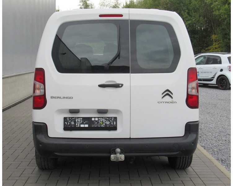 Citroën Berlingo BlueHDi - Furgon: 5 kép. Citroën Berlingo BlueHDi - Furgon: 5 kép.
