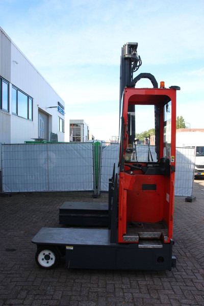 Combilift C3000GTS - Oldalrakodó targoncá: 4 kép. Combilift C3000GTS - Oldalrakodó targoncá: 4 kép.