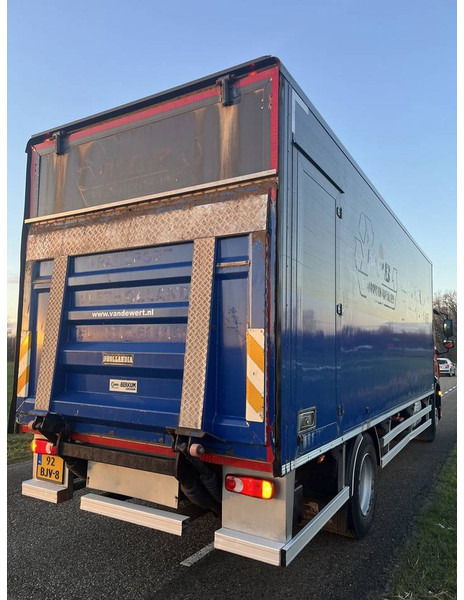 DAF CF230FA 4x2 - Dobozos kisteherautó: 4 kép. DAF CF230FA 4x2 - Dobozos kisteherautó: 4 kép.