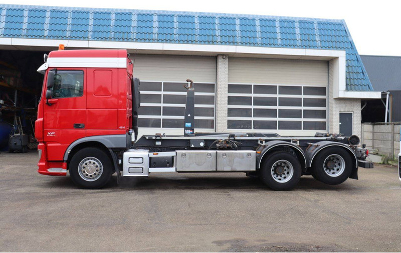 DAF XF 460 FAS - Alvaz teherautó: 2 kép. DAF XF 460 FAS - Alvaz teherautó: 2 kép.