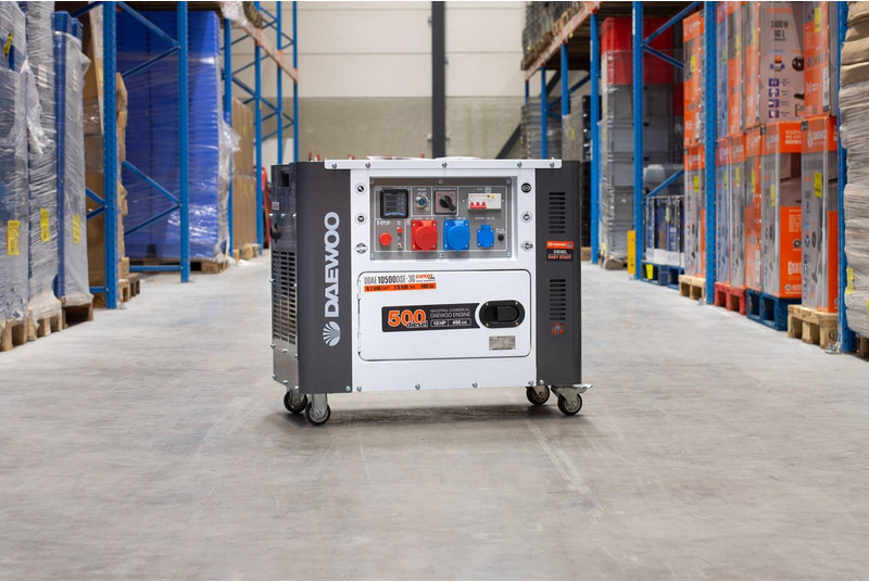 Daewoo DDAE10500DSE-3G - Áramfejlesztő: 1 kép. Daewoo DDAE10500DSE-3G - Áramfejlesztő: 1 kép.