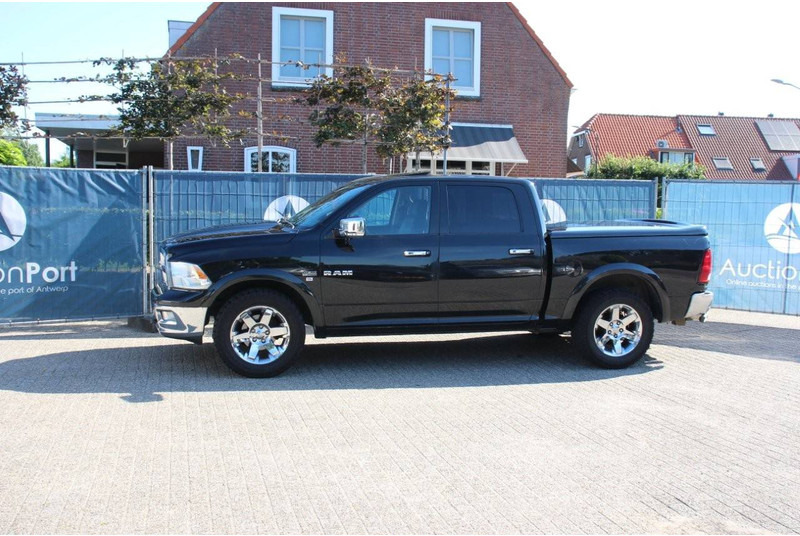 Dodge Ram 1500 - Autó: 1 kép. Dodge Ram 1500 - Autó: 1 kép.